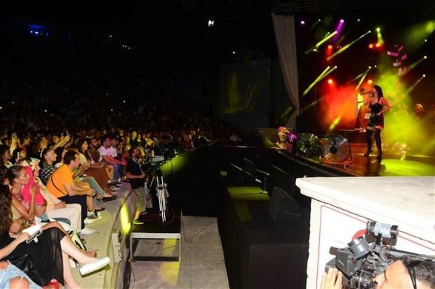 Hande Yener - Konser