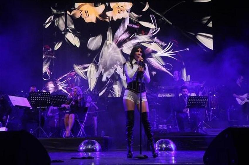 Hande Yener - Konser