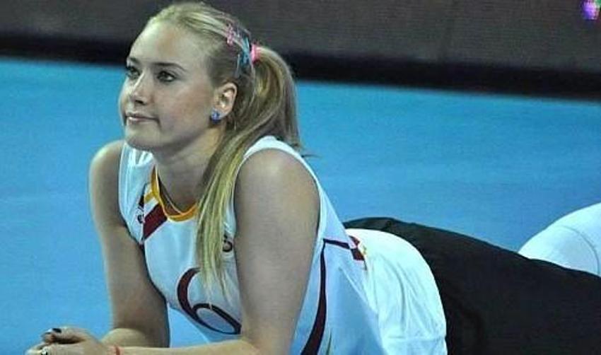 Güzellikleriyle de dikkat çeken Türk kadın sporcular