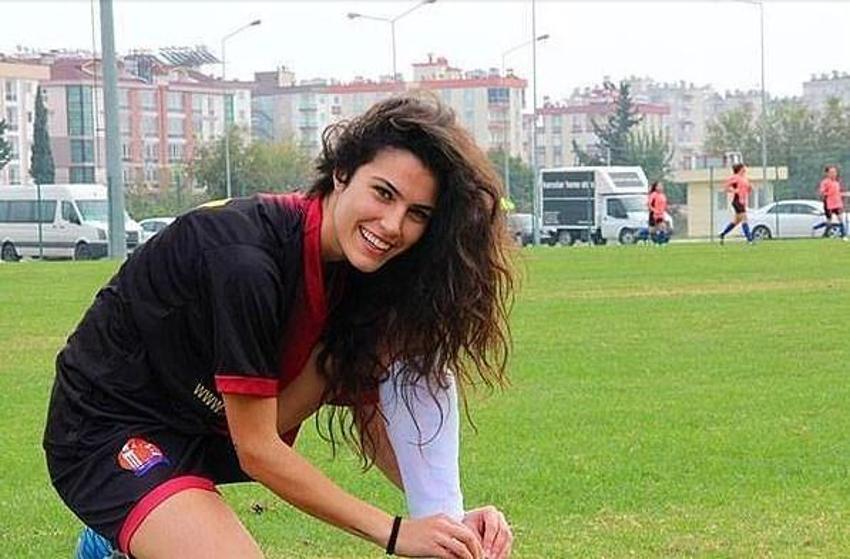 Güzellikleriyle de dikkat çeken Türk kadın sporcular