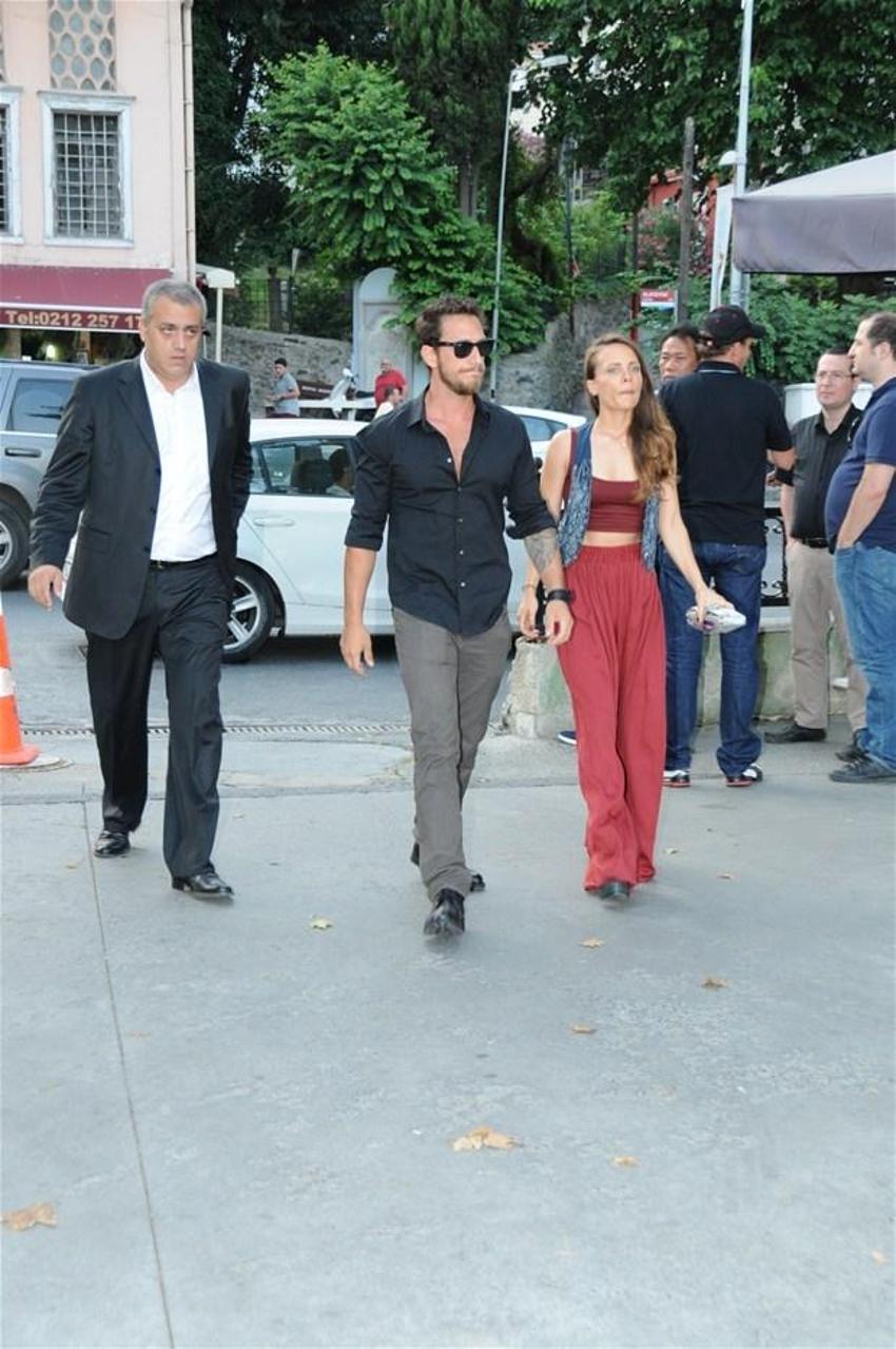 Sarp Levendoğlu - Birce Akalay evlendi!
