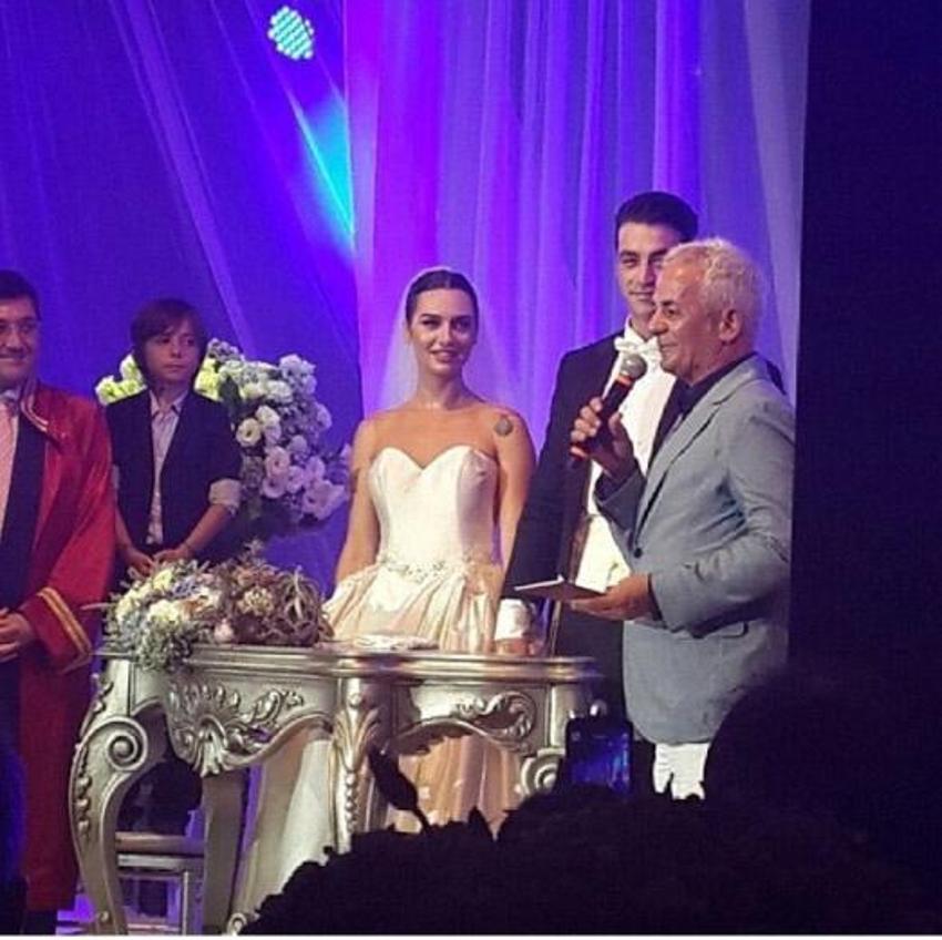 Sarp Levendoğlu - Birce Akalay evlendi!