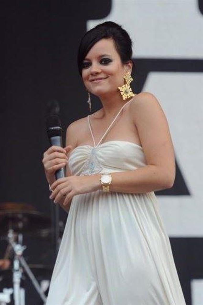 Lily Allen formunu patates cipsine borçlu!