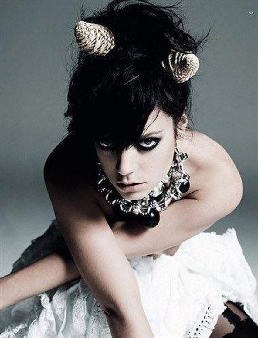 Lily Allen formunu patates cipsine borçlu!