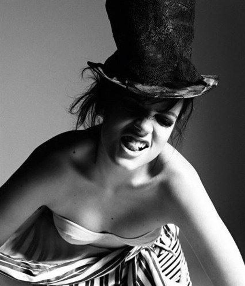 Lily Allen formunu patates cipsine borçlu!