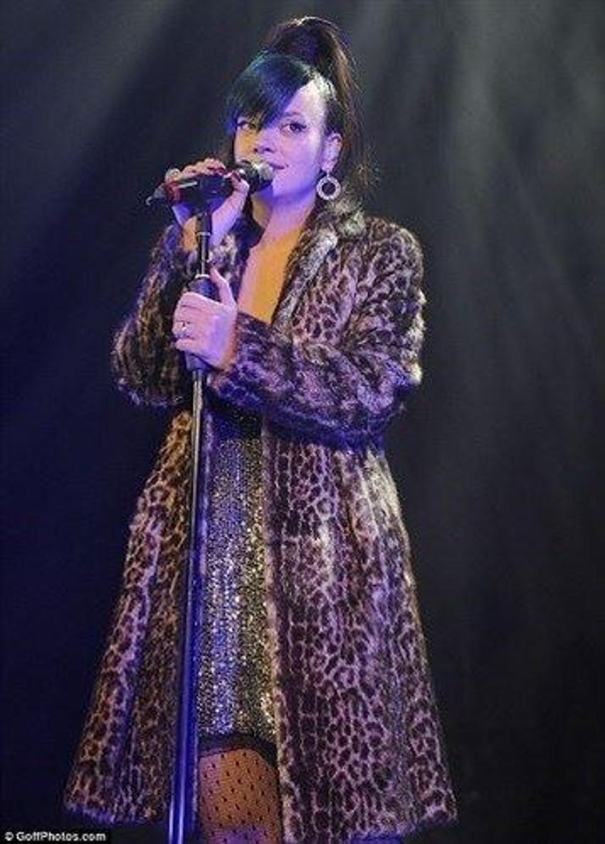 Lily Allen formunu patates cipsine borçlu!