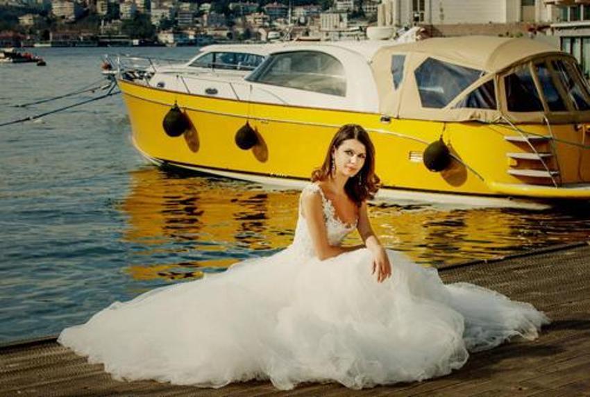 İşte Beren Saat'in gelinliği