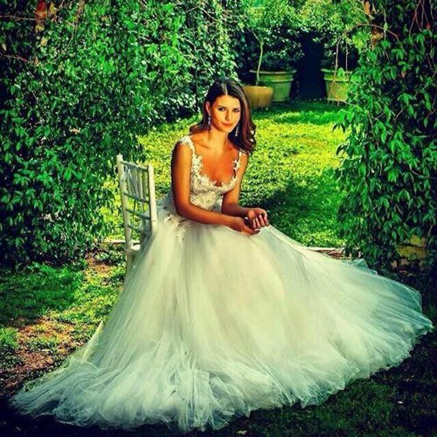 İşte Beren Saat'in gelinliği