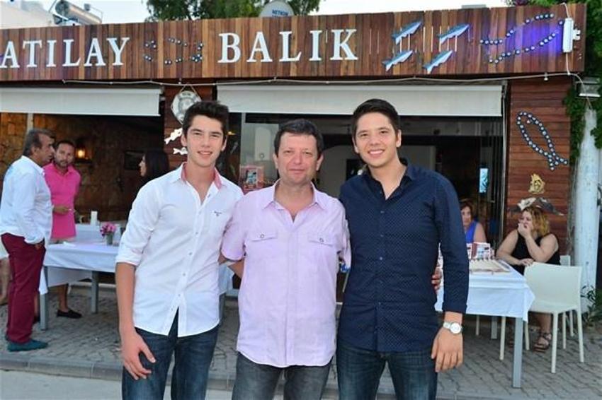 Akrep Nalan eski dostlarla!