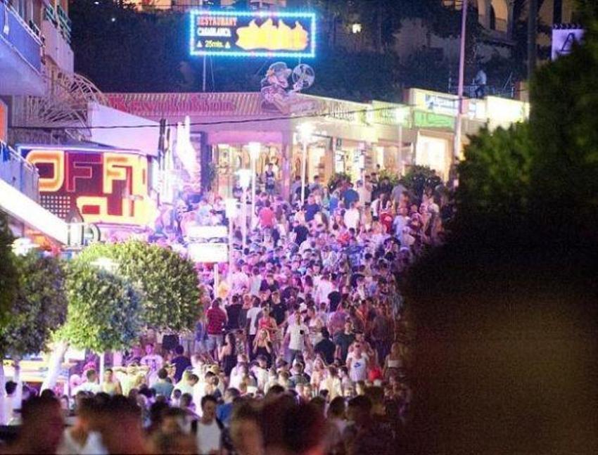 Toplu seks skandalı yetkilileri harekete geçirdi
