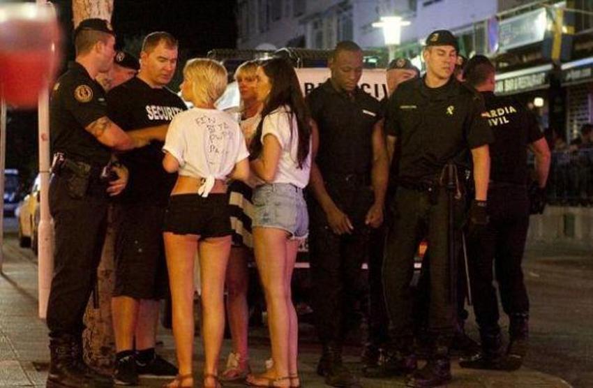 Toplu seks skandalı yetkilileri harekete geçirdi