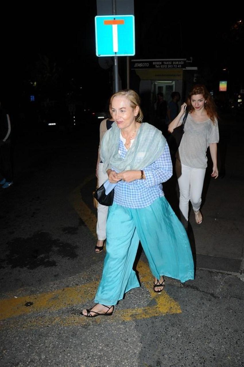 Merve Boloğur