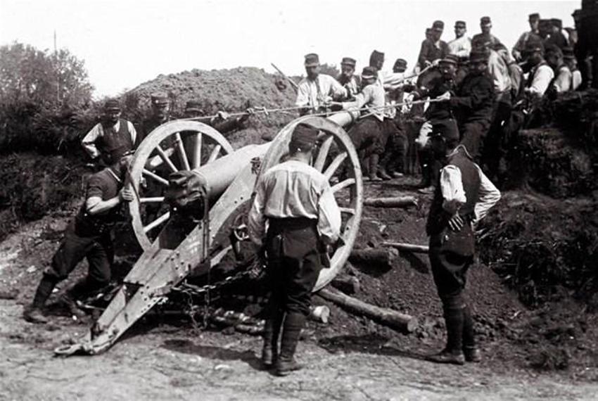 Reuters'tan bilinmeyen savaş fotoğrafları!