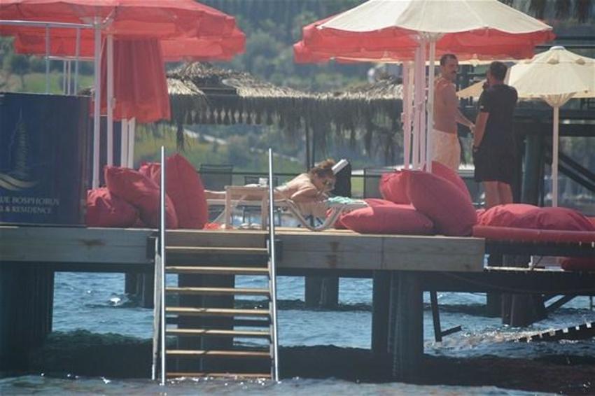 Demet Akalın Bodrum'da