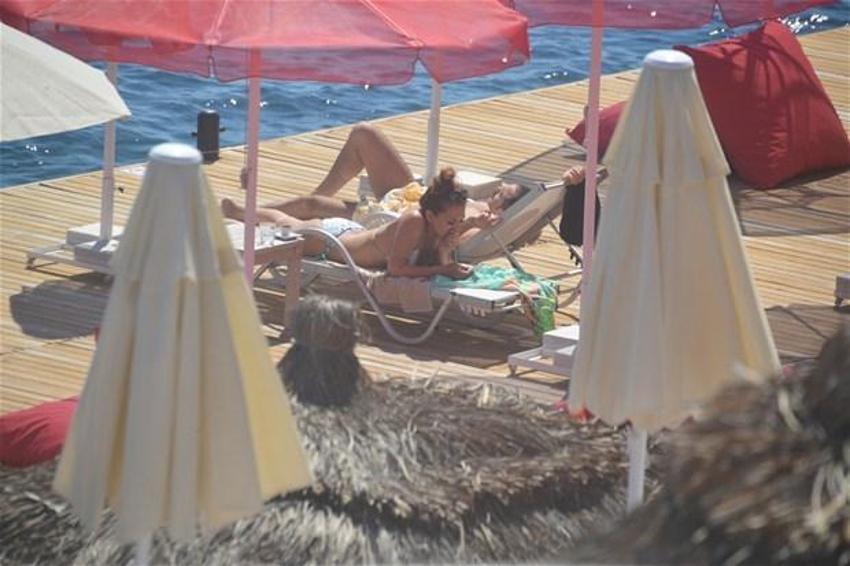 Demet Akalın Bodrum'da