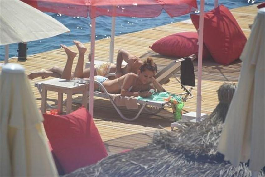 Demet Akalın Bodrum'da