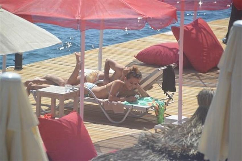 Demet Akalın Bodrum'da
