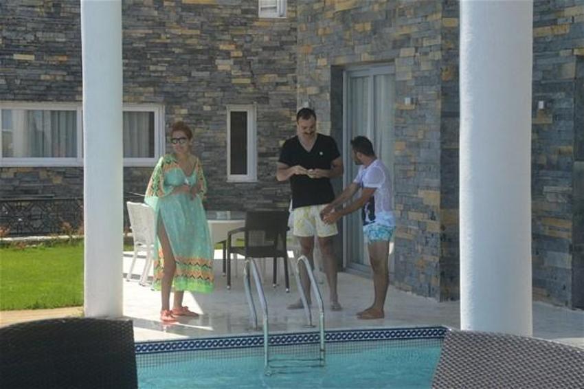 Demet Akalın Bodrum'da