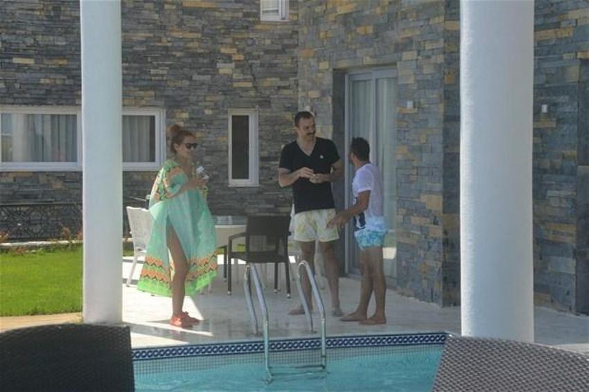 Demet Akalın Bodrum'da