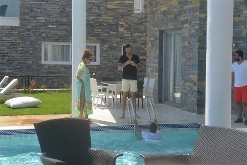 Demet Akalın Bodrum'da