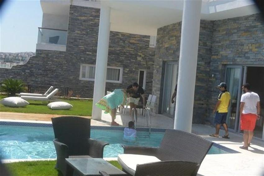 Demet Akalın Bodrum'da