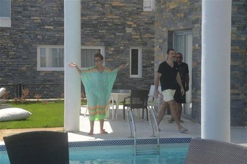 Demet Akalın Bodrum'da
