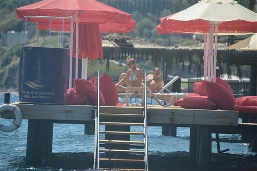 Demet Akalın Bodrum'da