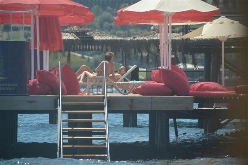 Demet Akalın Bodrum'da