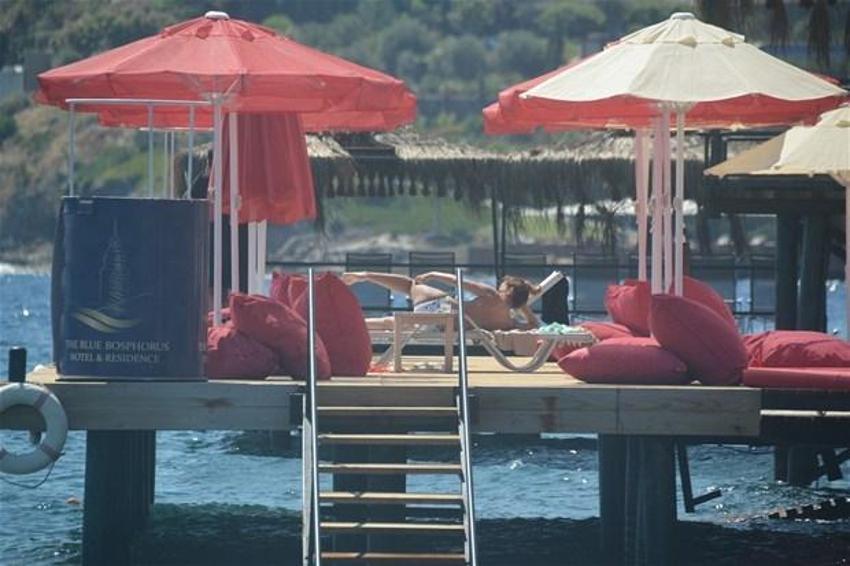 Demet Akalın Bodrum'da
