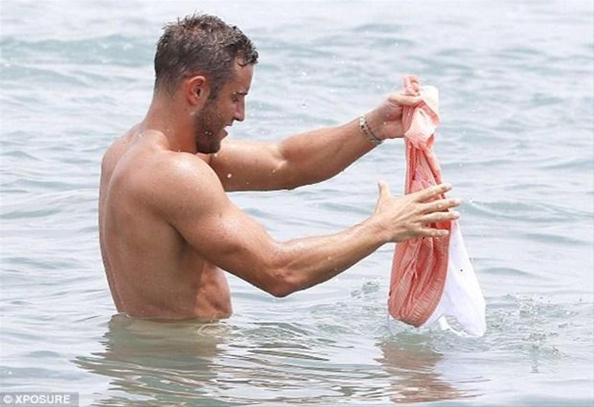 Chloe Sims aşk tazeledi!