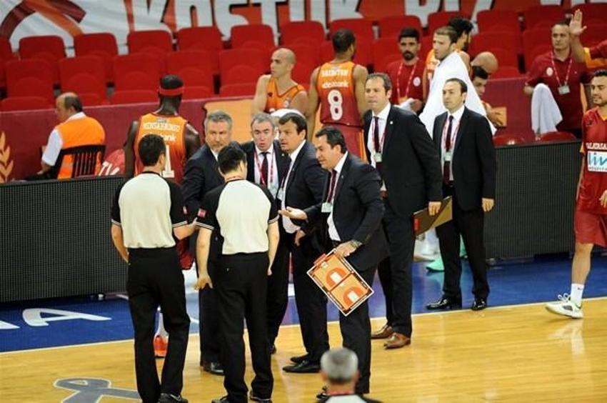 Fani Aysal'dan üçlü şov!