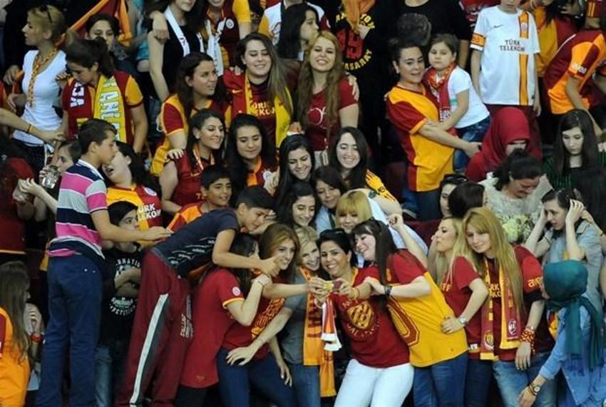 Fani Aysal'dan üçlü şov!