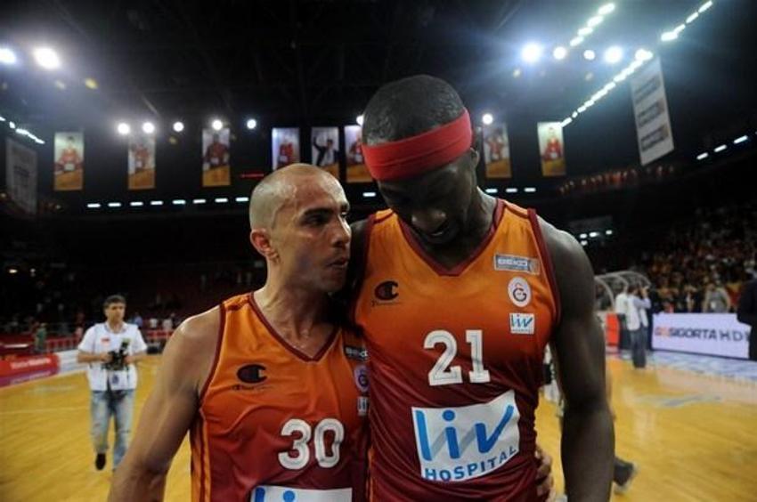 Fani Aysal'dan üçlü şov!