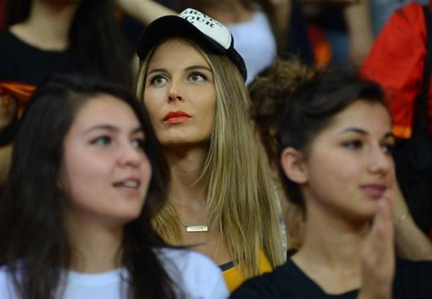 Fani Aysal'dan üçlü şov!