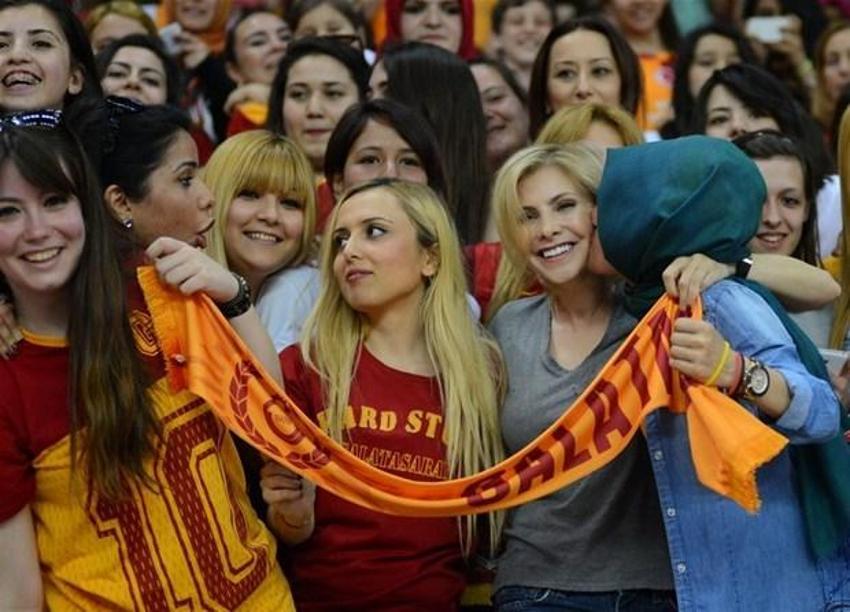 Fani Aysal'dan üçlü şov!