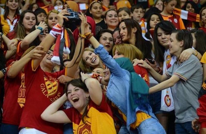 Fani Aysal'dan üçlü şov!