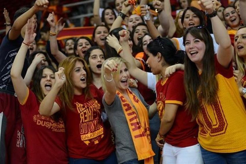 Fani Aysal'dan üçlü şov!