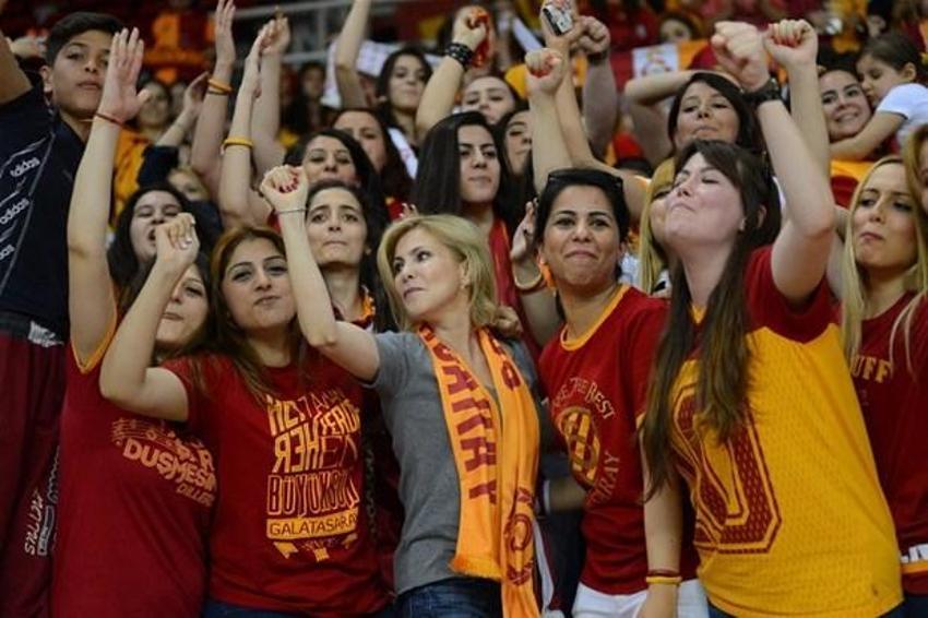 Fani Aysal'dan üçlü şov!