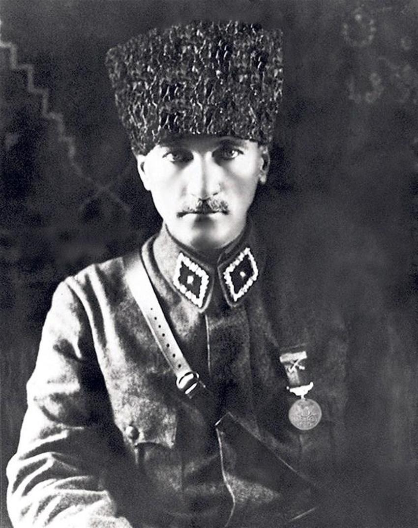 Atatürk´ün bu fotoğrafı sır gibi saklanıyordu!