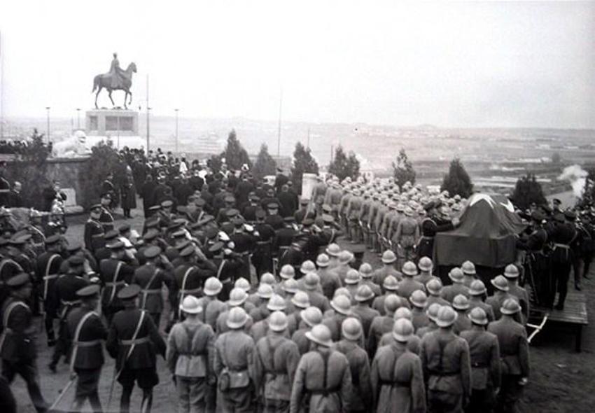 Atatürk´ün bu fotoğrafı sır gibi saklanıyordu!