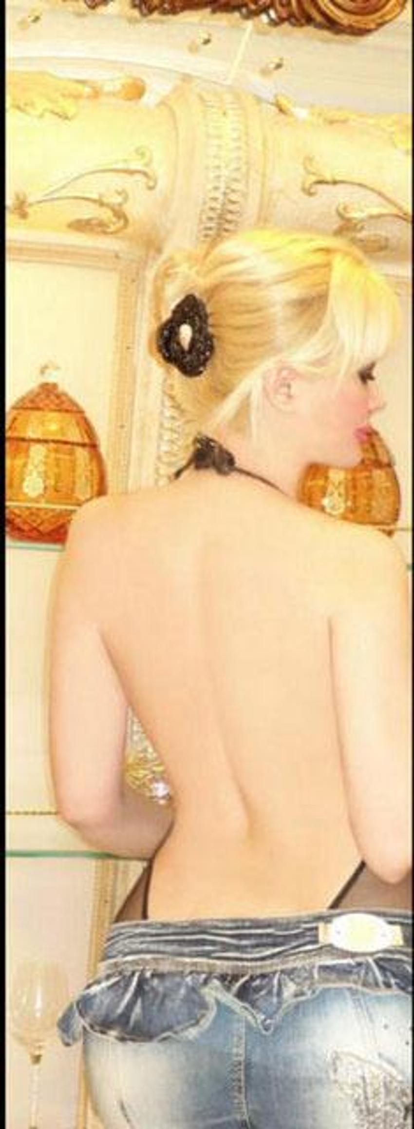 Adnan Oktar'ın kediciği Tülay Kumaşçı