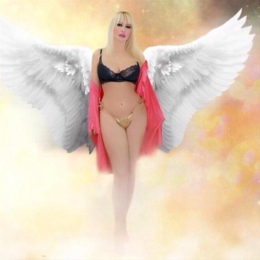 Adnan Oktar'ın kediciği Tülay Kumaşçı