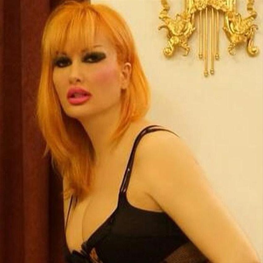 Adnan Oktar'ın kediciği Tülay Kumaşçı