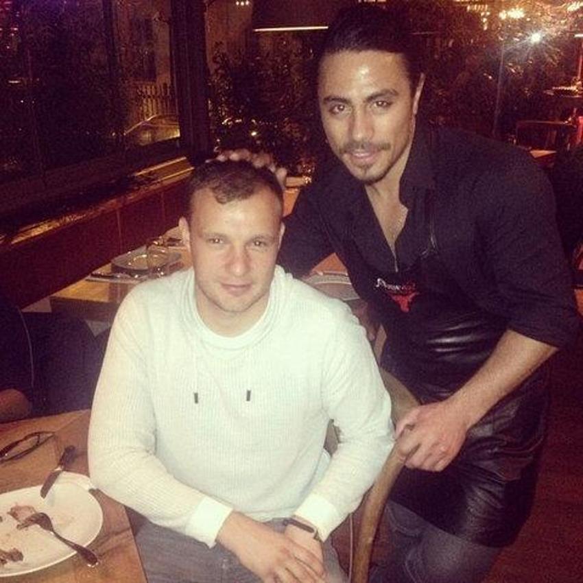 Dünyaca ünlü model Bar Refaeli Nusr-et´te!