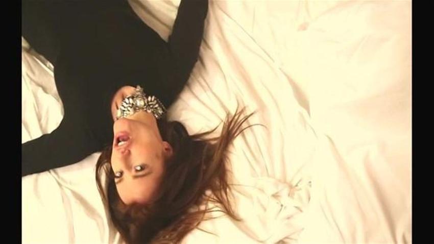 Hilal Cebeci´den olay yaratacak klip