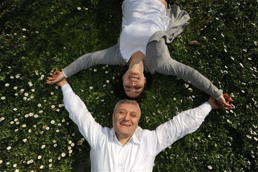 Tuncay Özkan ve kızı Nazlıcan Özkan