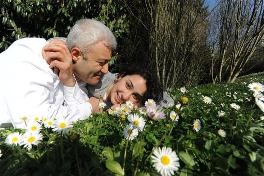 Tuncay Özkan ve kızı Nazlıcan Özkan