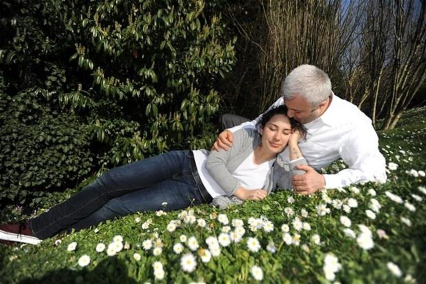 Tuncay Özkan ve kızı Nazlıcan Özkan