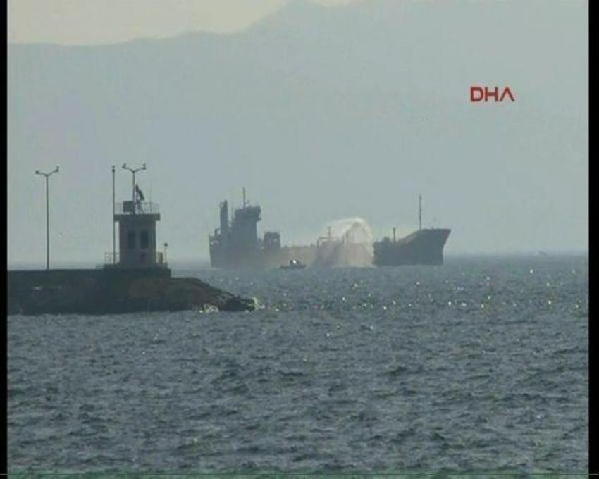 Pendik´te gemi yangını