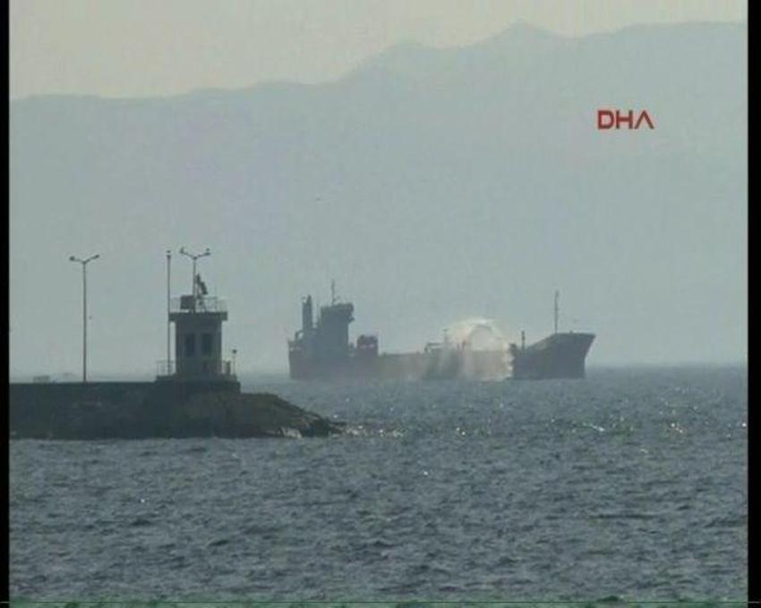 Pendik´te gemi yangını